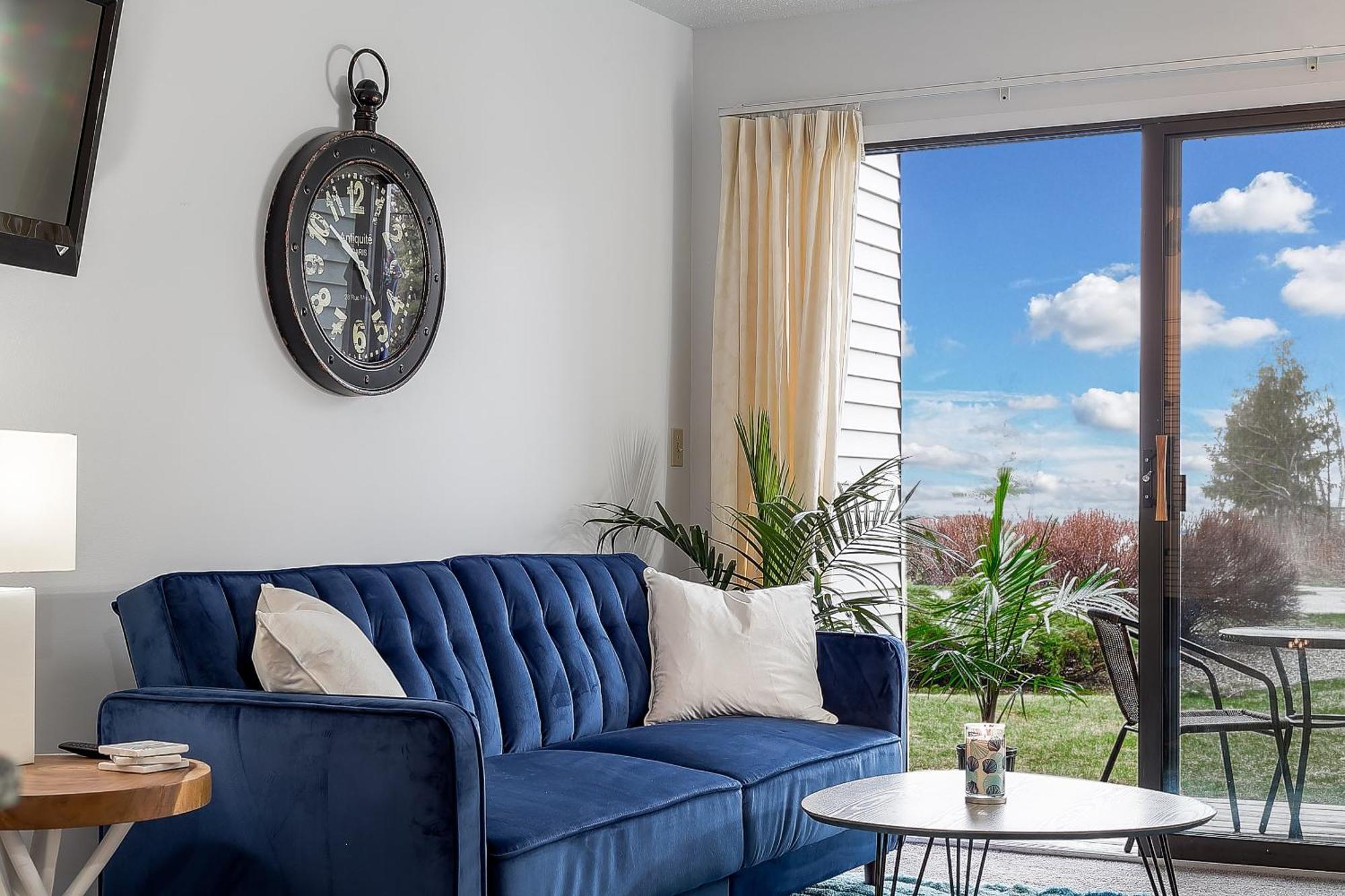 Beautiful Lake View Studio Condo At The Shores مدينة ترافيرز المظهر الخارجي الصورة